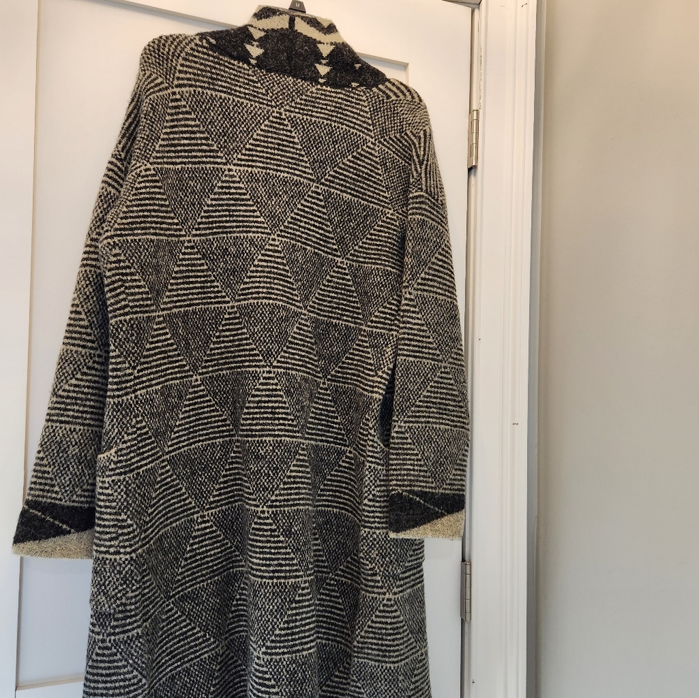 Cyrus patterned sweater - Picture 2 of 3